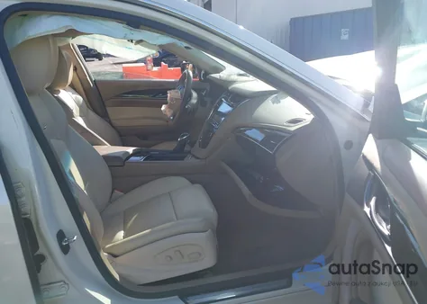 2014 Cadillac Cts Luxury z USA, uszkodzony, nr VIN 1G6AR5SX9E0123856